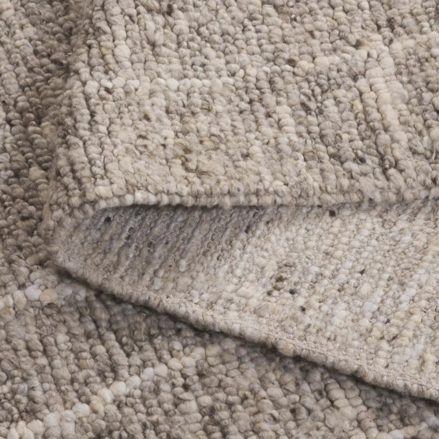 Safavieh Natura 5'-0" x 8'-0" Rug in Taupe / Ivory