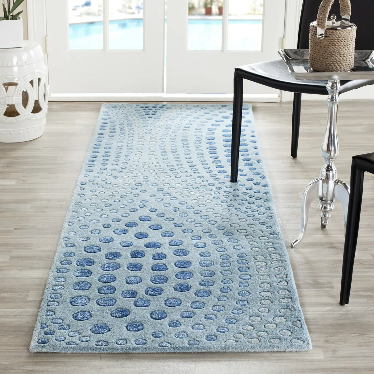 Safavieh Soho 2'-6" x 12'-0" Rug in Light Blue