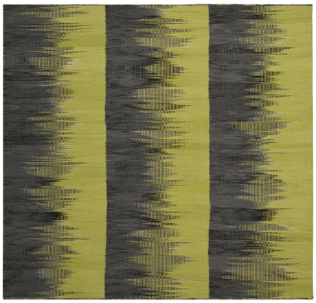 Safavieh Kilim 5'-0" x 5'-0" Rug in Green / Charcoal