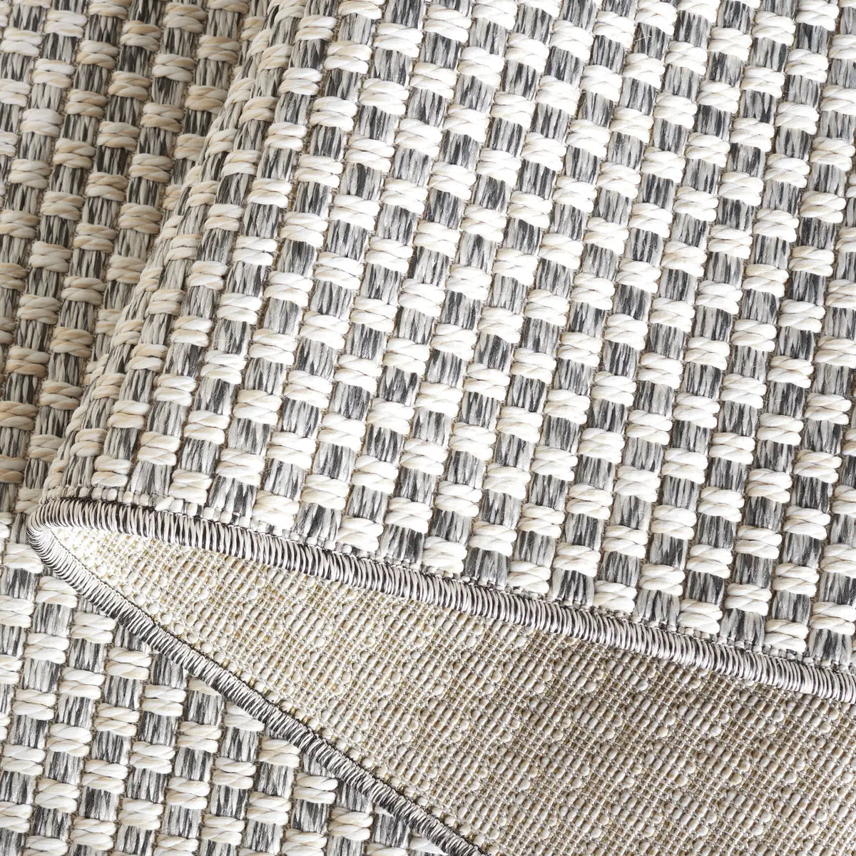 Safavieh Sisal All-Weather 4'-0" x 6'-0" Rug in Grey / Ivory