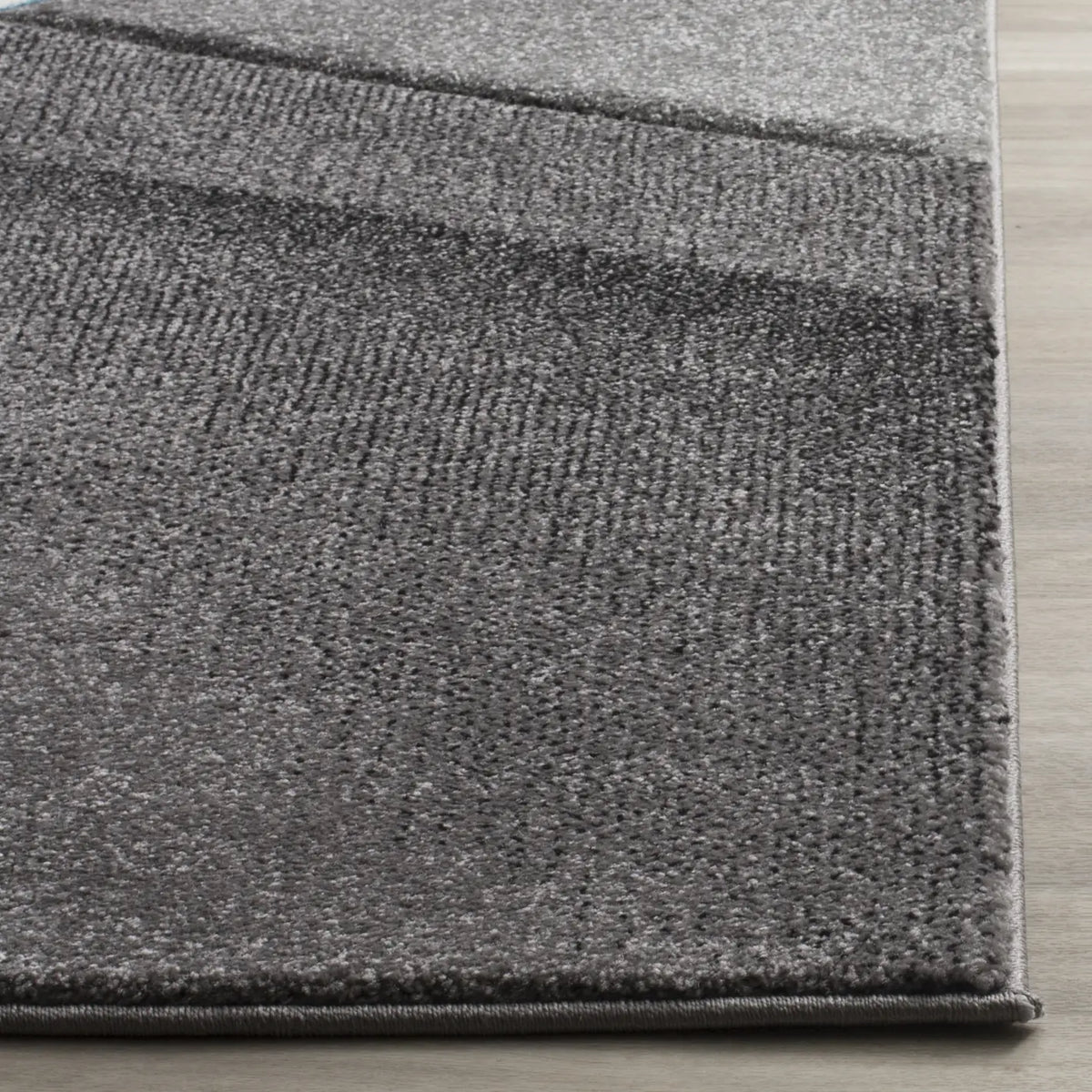 Safavieh Hollywood 4'-0" x 6'-0" Rug in Grey / Teal