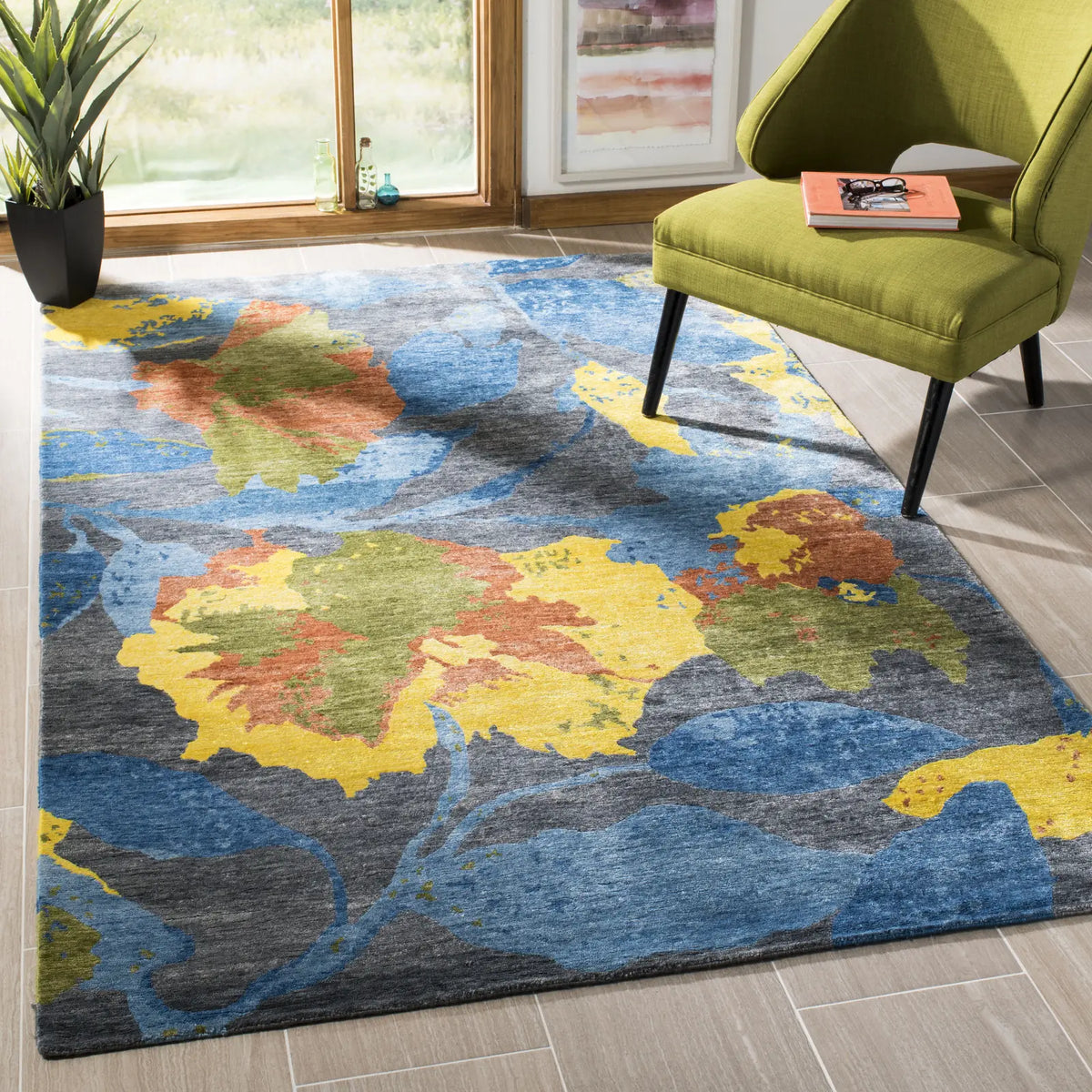 Safavieh Tibetan 6'-0" x 9'-0" Rug in Blue / Multi