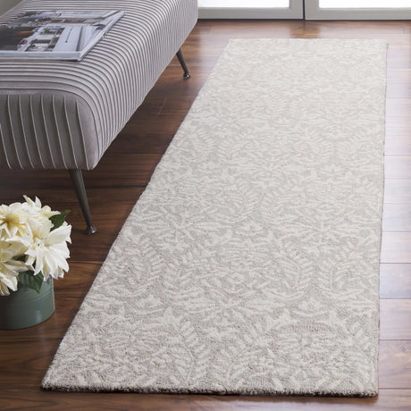 Safavieh Ebony 2'-3" x 9'-0" Rug in Light Grey / Ivory