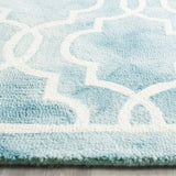 Safavieh Dip Dye 6'-0" x 9'-0" Rug in Turquoise / Ivory