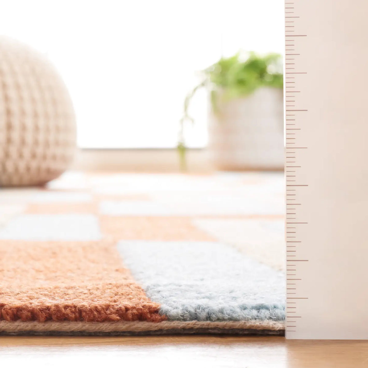 Safavieh Genre 4'-0" x 6'-0" Rug in Light Blue / Rust