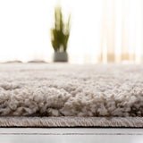 Safavieh Florida Shag 5'-3" x 7'-6" Rug in Cream / Beige