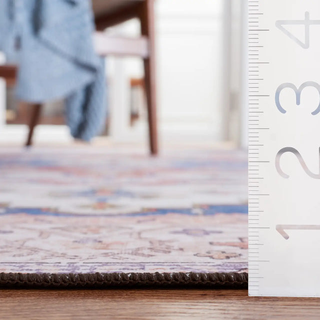 Safavieh Tucson 4'-0" x 6'-0" Rug in Beige / Blue