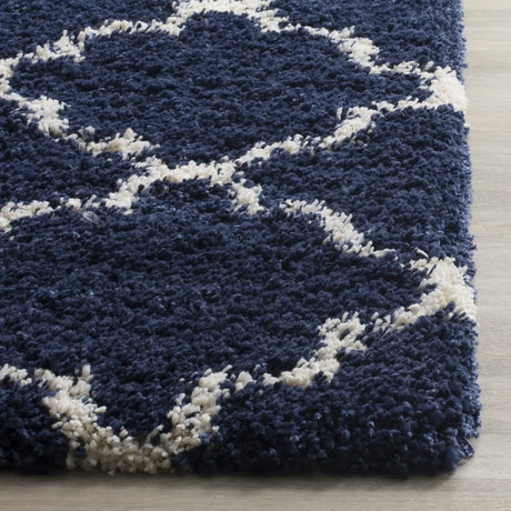 Safavieh Hudson Shag 5'-3" x 7'-6" Rug in Navy / Ivory