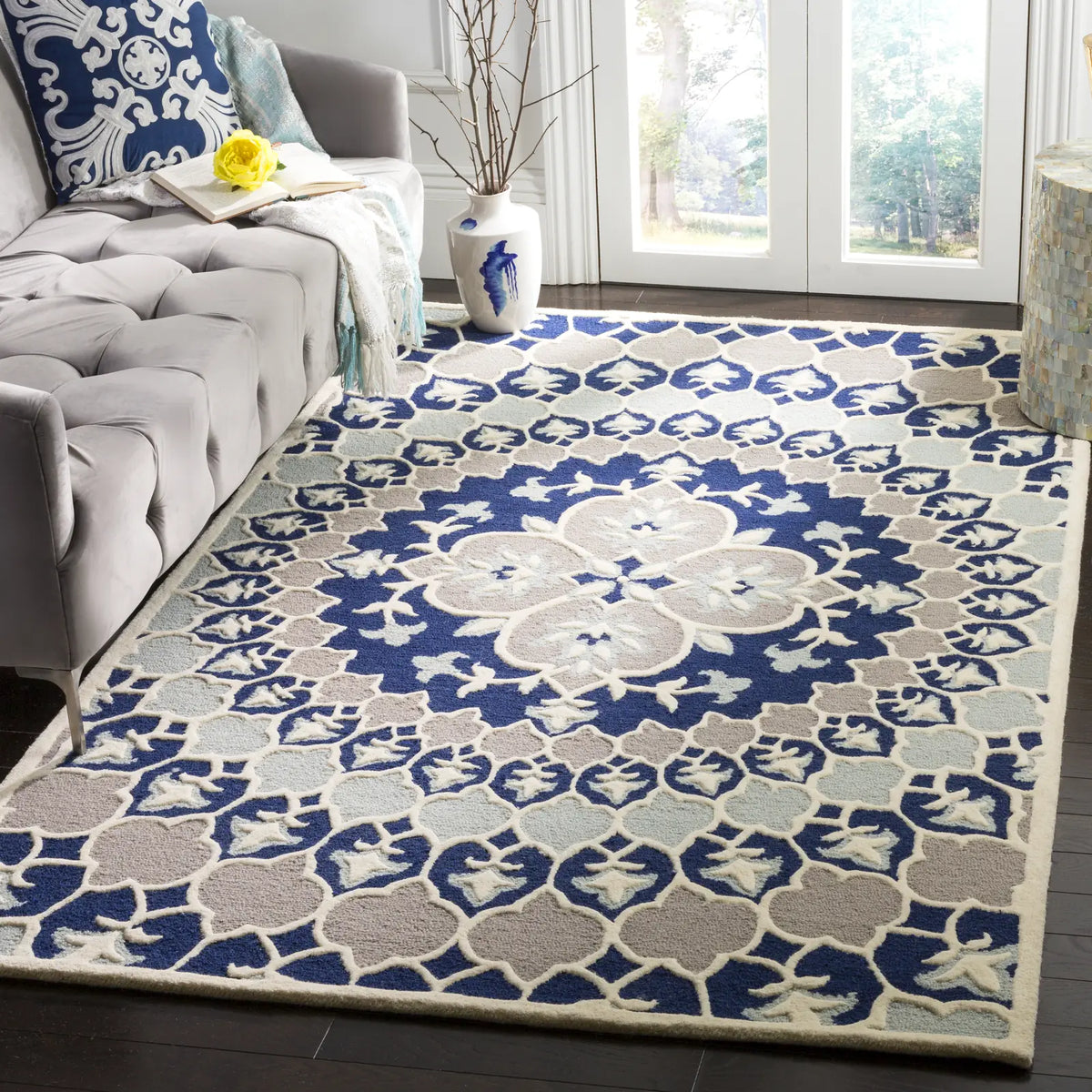 Safavieh Bellagio 5'-0" x 8'-0" Rug in Navy Blue / Ivory