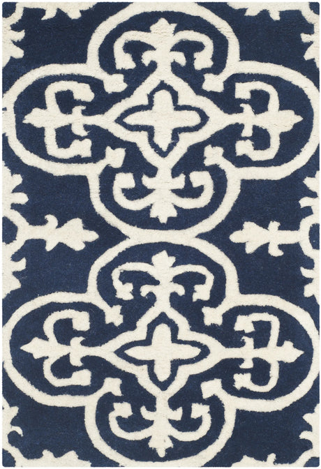 Safavieh Chatham 2'-0" x 3'-0" Rug in Dark Blue / Ivory