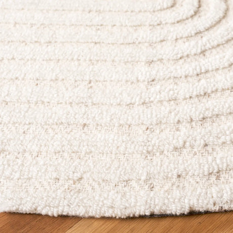 Safavieh Southampton 6'-0" x 6'-0" Rug in Ivory