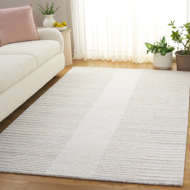 Safavieh Abstract 4'-0" x 6'-0" Rug in Beige / Ivory