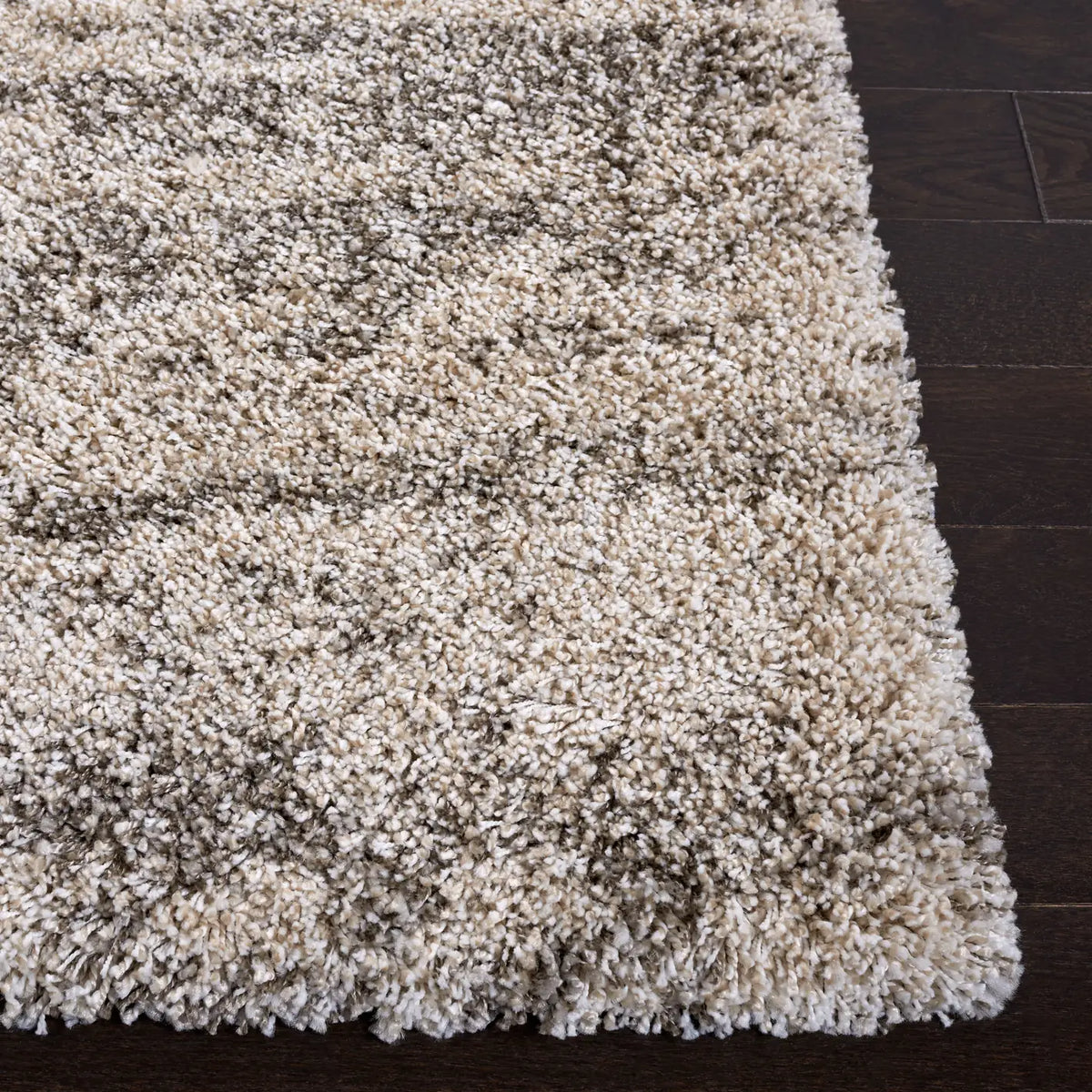 Safavieh Hudson Shag 4'-0" x 6'-0" Rug in Ivory / Grey