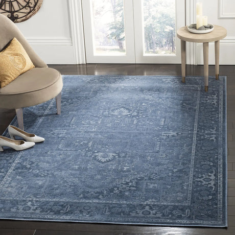 Safavieh Vintage 5'-3" x 7'-6" Rug in Blue