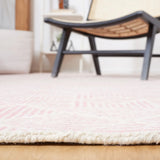 Safavieh Abstract 4'-0" x 6'-0" Rug in Pink / Ivory