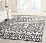 Safavieh Kenya 4'-0" x 6'-0" Rug in Charcoal