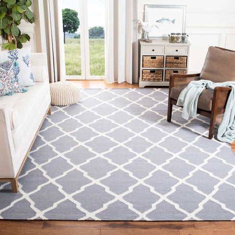 Safavieh Dhurries 10'-0" x 14'-0" Rug in Grey / Ivory