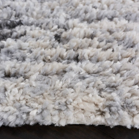 Safavieh Berber Shag 6'-7" x 6'-7" Rug in Grey / Ivory