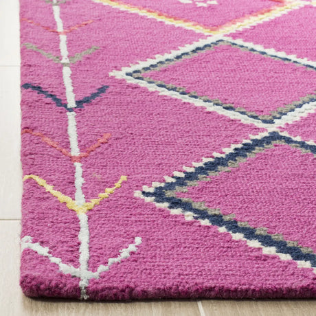 Safavieh Bellagio 4'-0" x 6'-0" Rug in Fuchsia / Multi