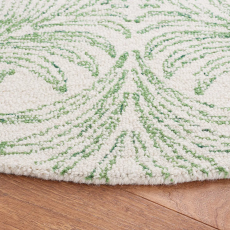 Safavieh Jardin 6'-0" x 6'-0" Rug in Ivory / Green