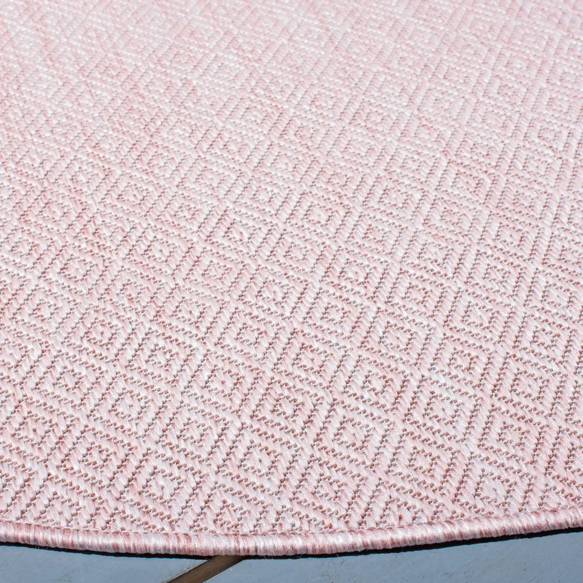 Safavieh Courtyard 6'-7" x 6'-7" Rug in Soft Pink
