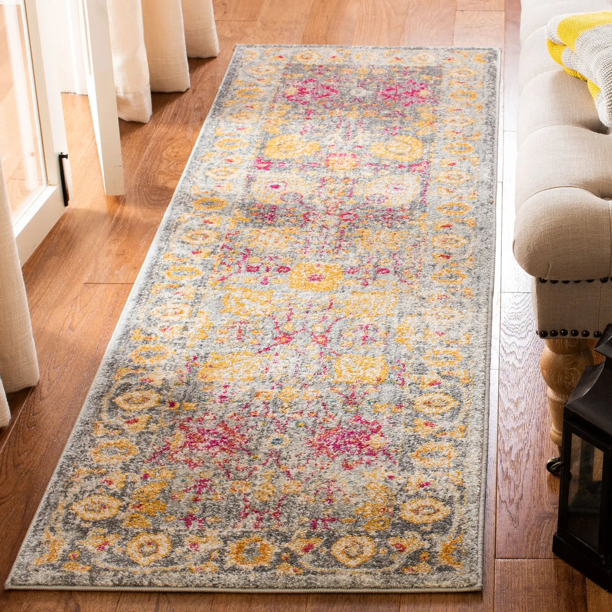 Safavieh Granada 2'-2" x 7'-0" Rug in Light Grey / Multi