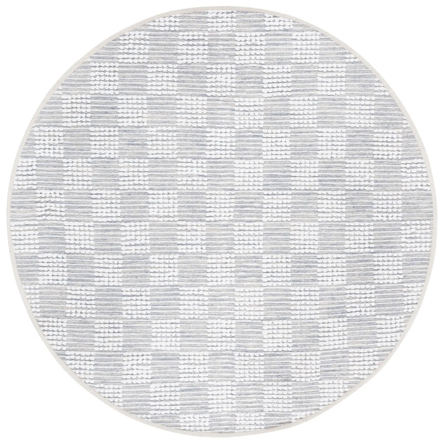 Safavieh Montauk 6'-0" x 6'-0" Rug in Silver / Ivory
