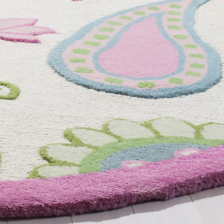 Safavieh Safavieh Kids 6'-0" x 6'-0" Rug in Ivory / Pink