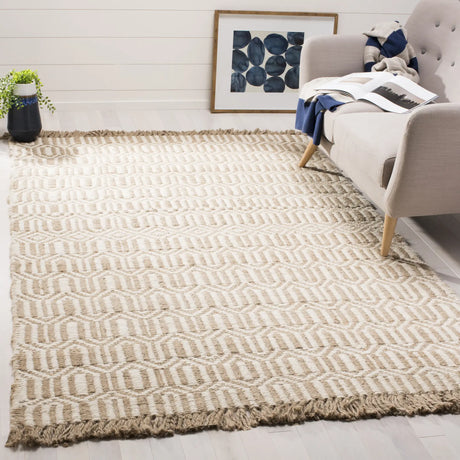 Safavieh Natural Fiber 4'-0" x 6'-0" Rug in Natural / Ivory