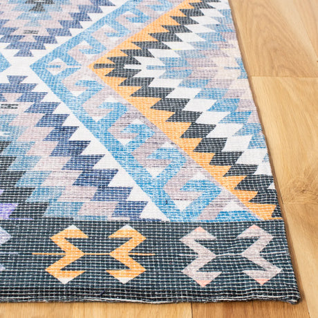 Safavieh Marbella 4'-0" x 6'-0" Rug in Blue / Gold