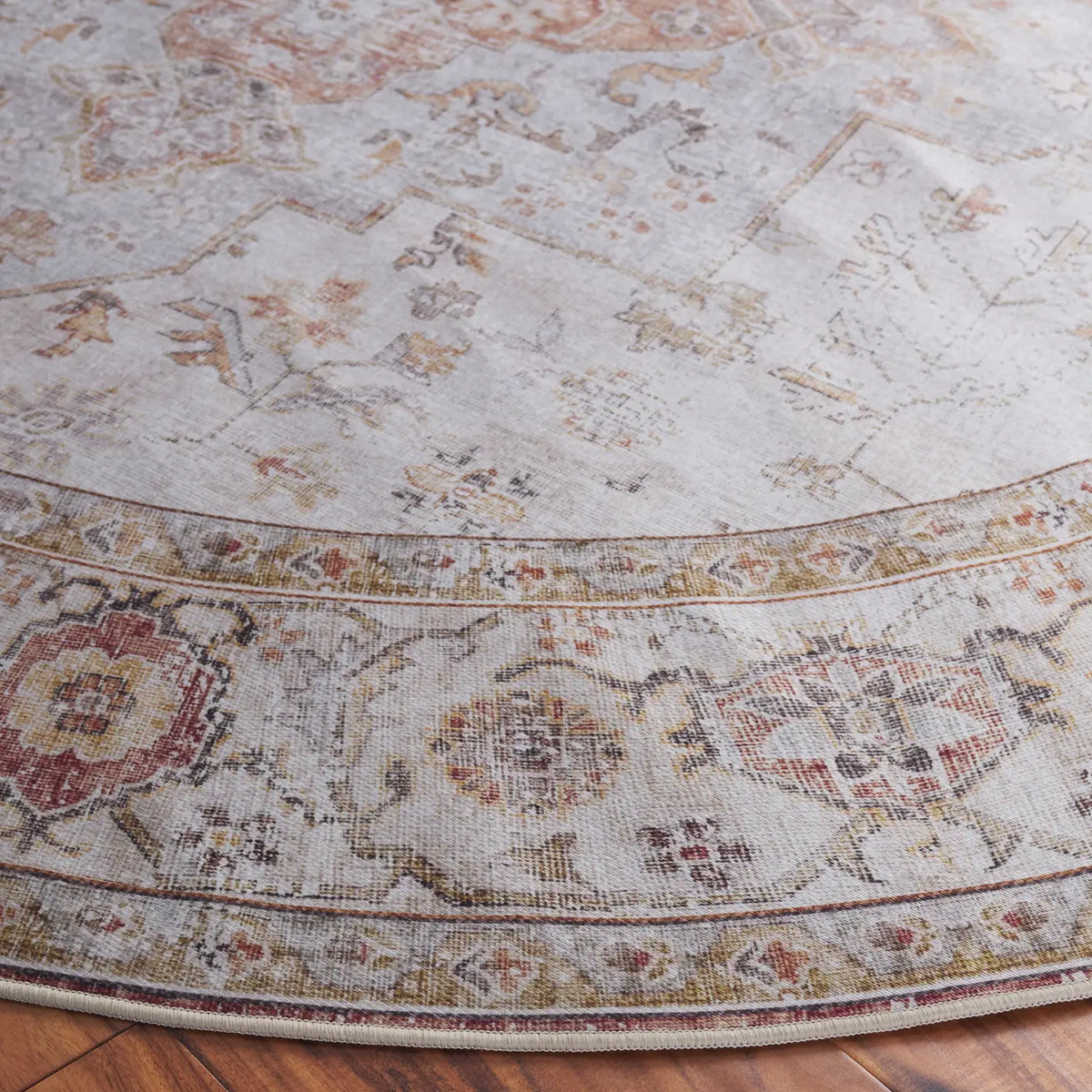 Safavieh Tucson 5'-0" x 5'-0" Rug in Light Grey / Rust