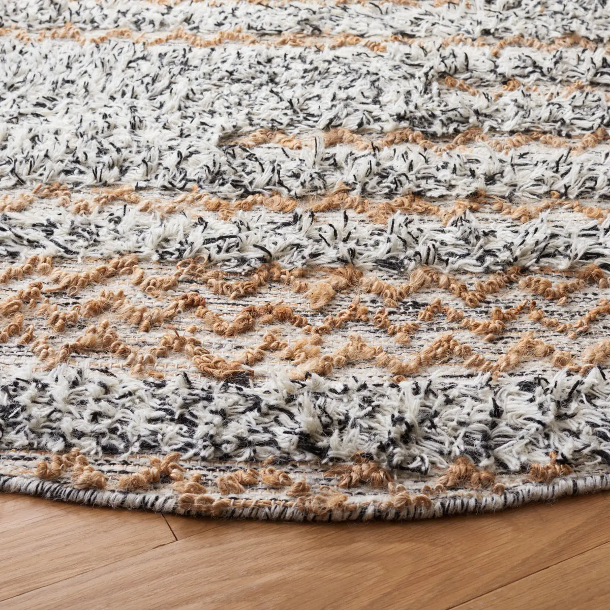 Safavieh Natura 6'-0" x 6'-0" Rug in Ivory / Black