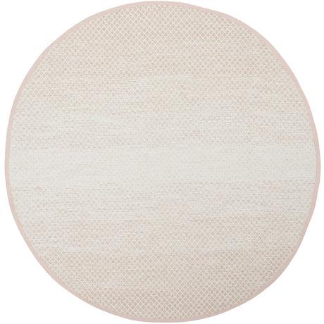 Safavieh Montauk 6'-0" x 6'-0" Rug in Beige / Ivory