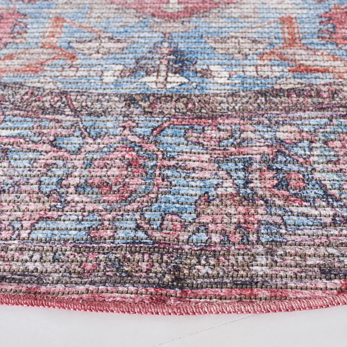 Safavieh Serapi 6'-7" x 6'-7" Rug in Blue / Rust