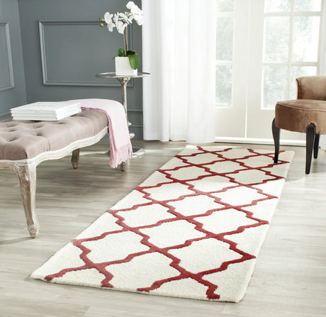 Safavieh Cambridge 2'-6" x 16'-0" Rug in Ivory / Rust