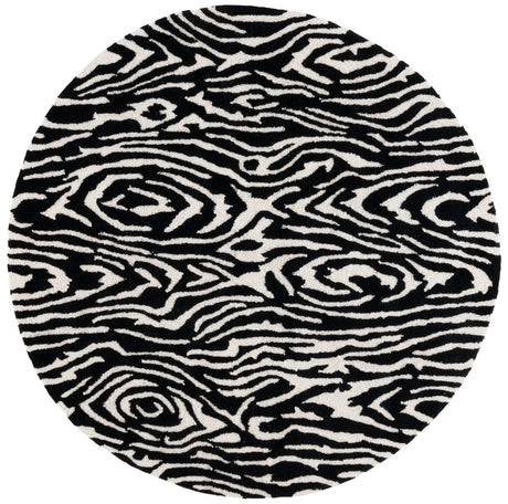 Safavieh Ebony 6'-0" x 6'-0" Rug in Black / Ivory
