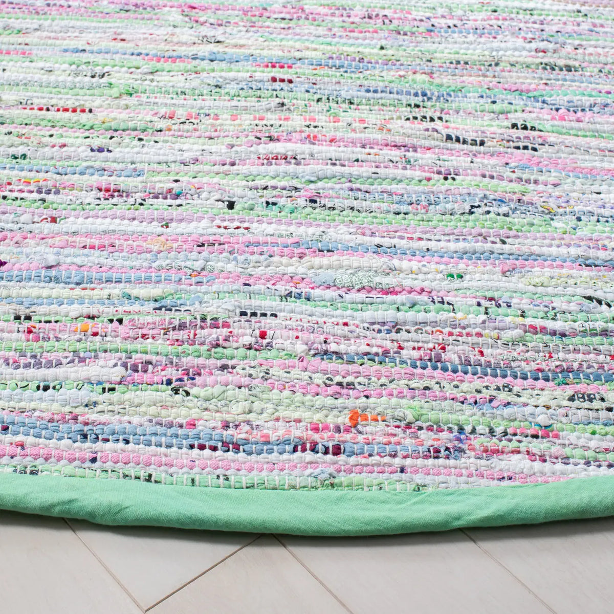 Safavieh Rag Rug 6'-0" x 6'-0" Rug in Light Green / Multi