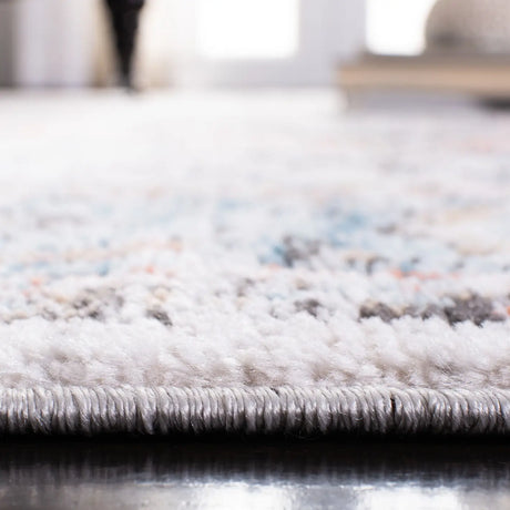 Safavieh Shivan 4'-0" x 6'-0" Rug in Grey / Blue