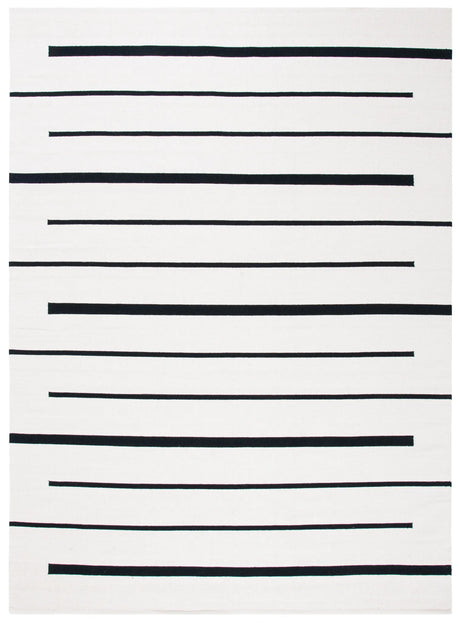 Safavieh Montauk 10'-0" x 14'-0" Rug in Ivory / Black