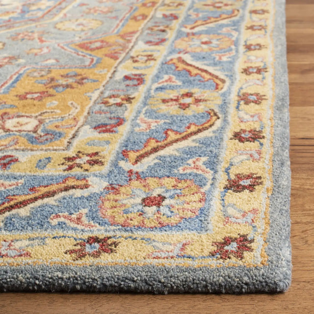 Safavieh Antiquity 4'-0" x 6'-0" Rug in Blue / Gold