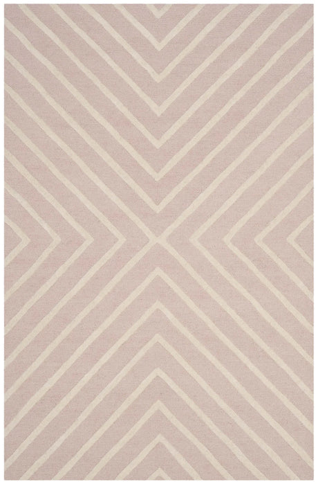 Safavieh Safavieh Kids 3'-0" x 5'-0" Rug in Pink / Ivory