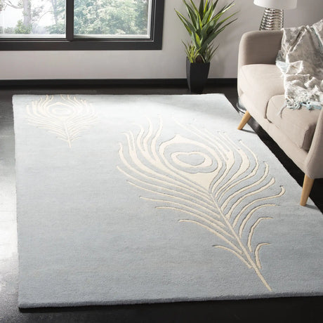 Safavieh Soho 3'-6" x 5'-6" Rug in Light Blue / Ivory