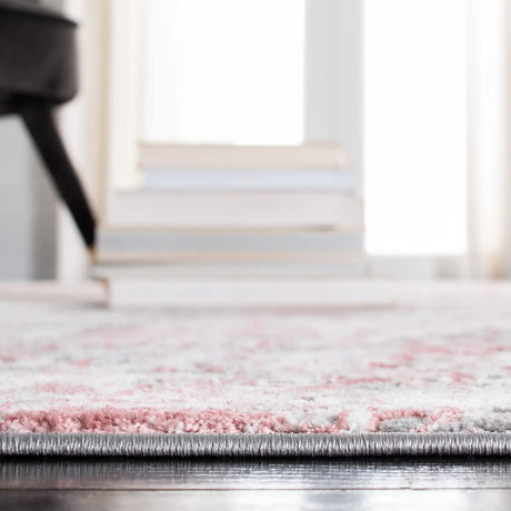Safavieh Meadow 500 4'-0" x 6'-0" Rug in Grey / Pink
