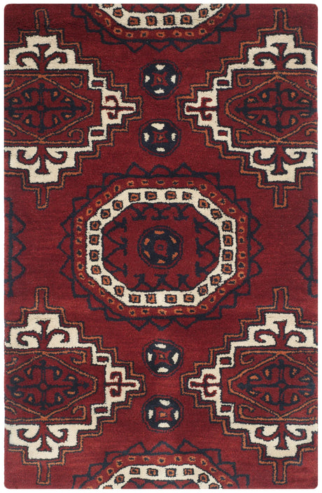 Safavieh Wyndham 2'-6" x 4'-0" Rug in Red