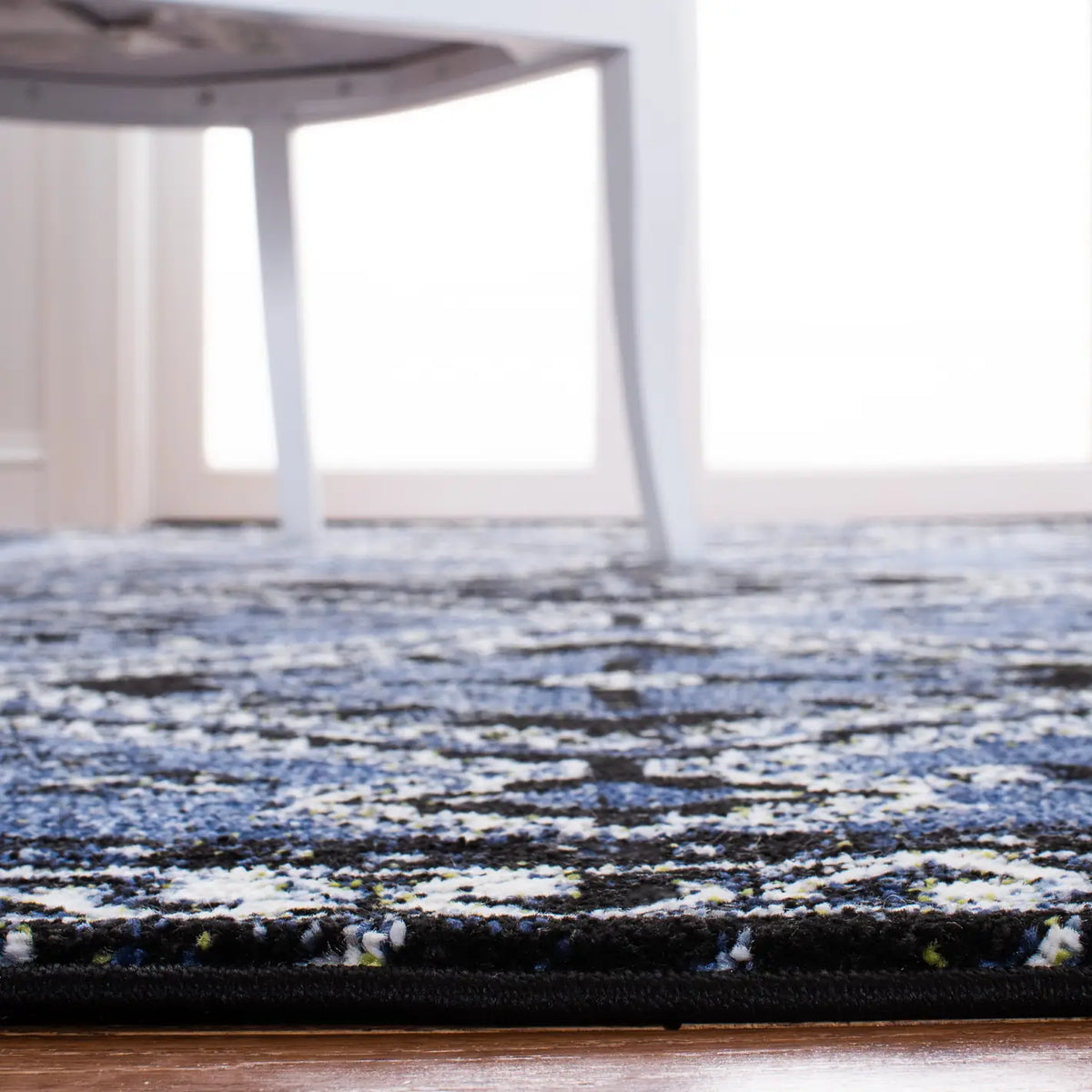 Safavieh Vintage Hamadan 4'-0" x 6'-0" Rug in Blue / Black