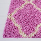 Safavieh Sgd-Dallas Shag 4'-0" x 6'-0" Rug in Pink / Ivory