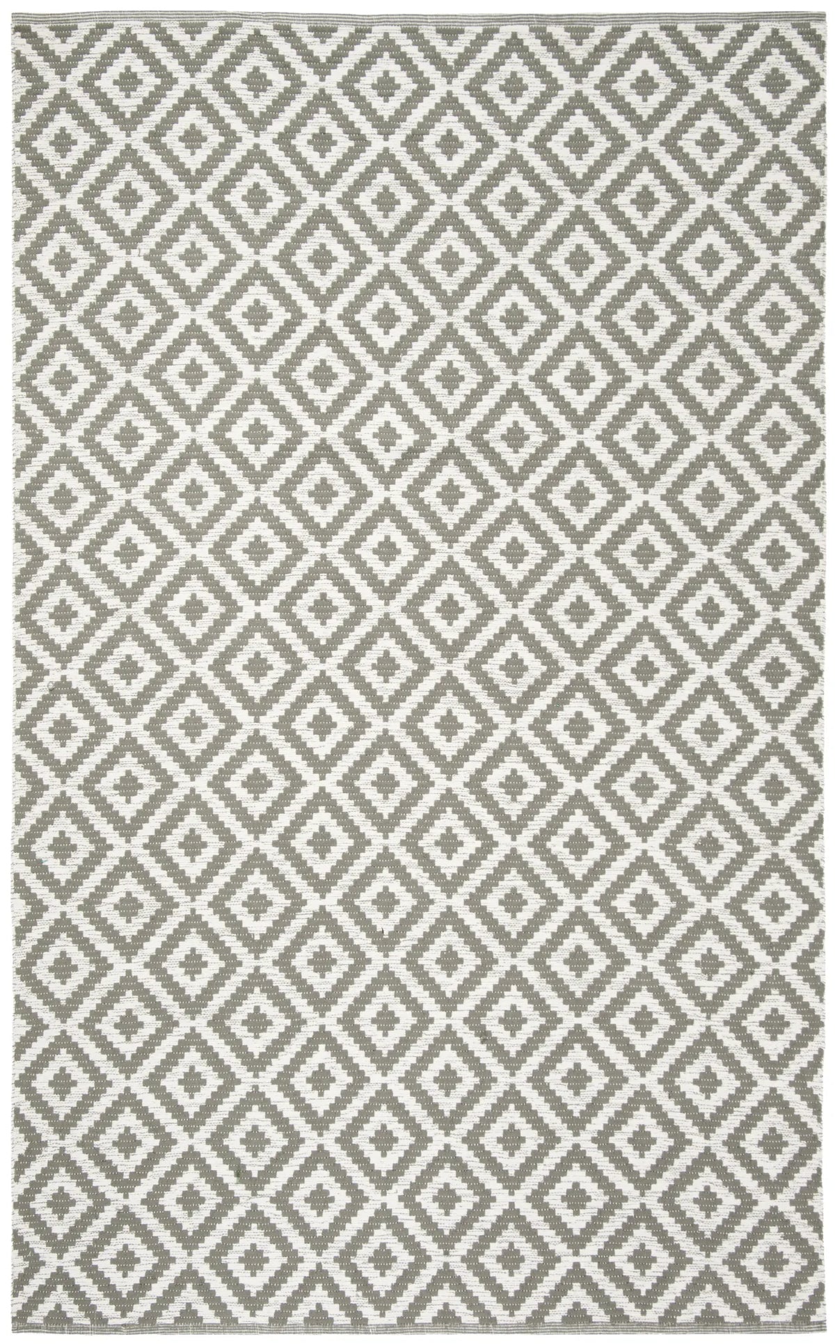 Safavieh Montauk 5'-0" x 8'-0" Rug in Grey / Ivory