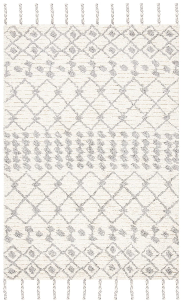 Safavieh Casablanca 4'-0" x 6'-0" Rug in Ivory / Silver