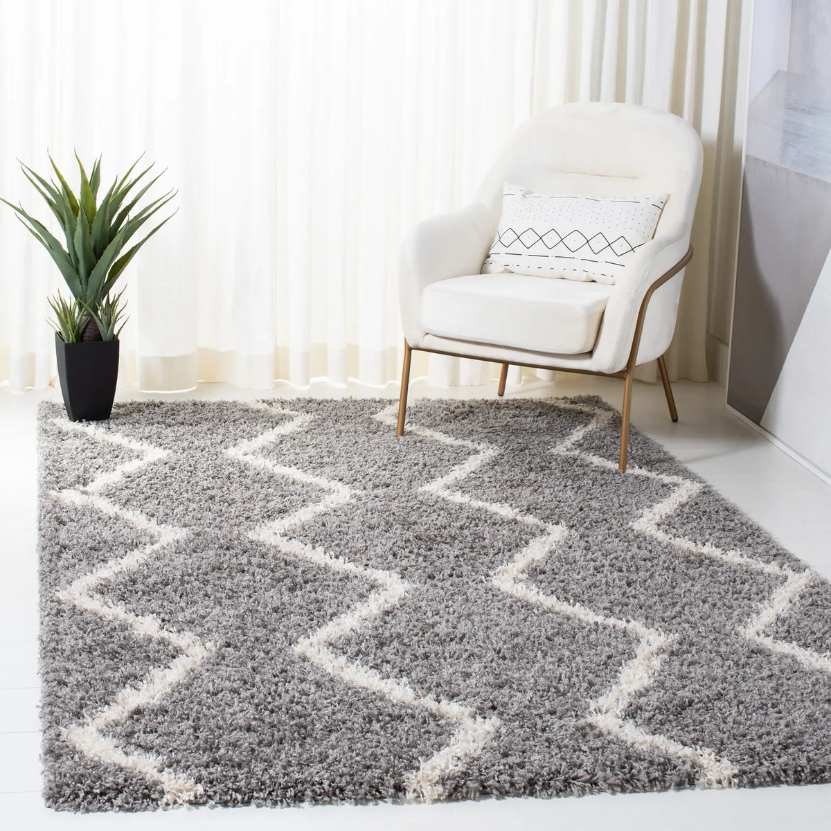 Safavieh Venus Shag 500 4'-0" x 6'-0" Rug in Grey / Ivory