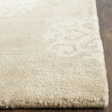 Safavieh Soho 3'-6" x 5'-6" Rug in Beige / Ivory